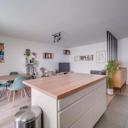 Pleasant Flat In Bordeaux With Terrace And Parking Lejlighed Eksteriør billede