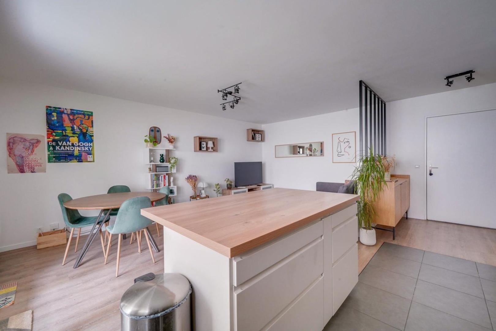 Pleasant Flat In Bordeaux With Terrace And Parking Lejlighed Eksteriør billede