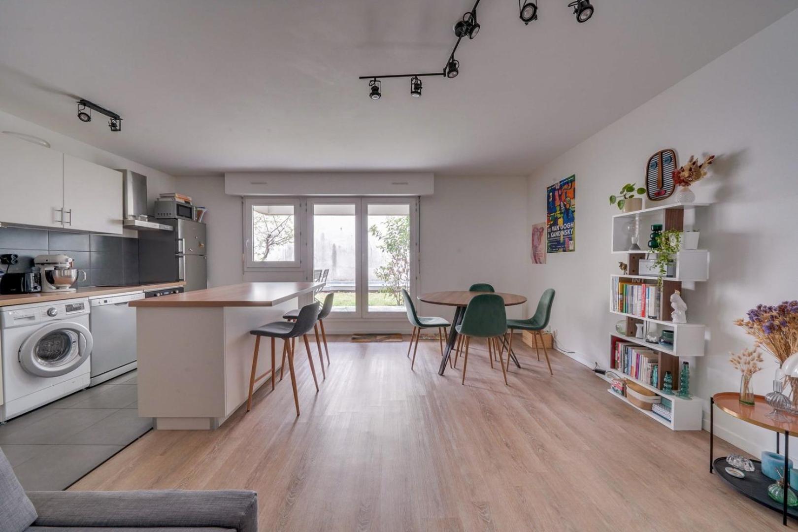 Pleasant Flat In Bordeaux With Terrace And Parking Lejlighed Eksteriør billede